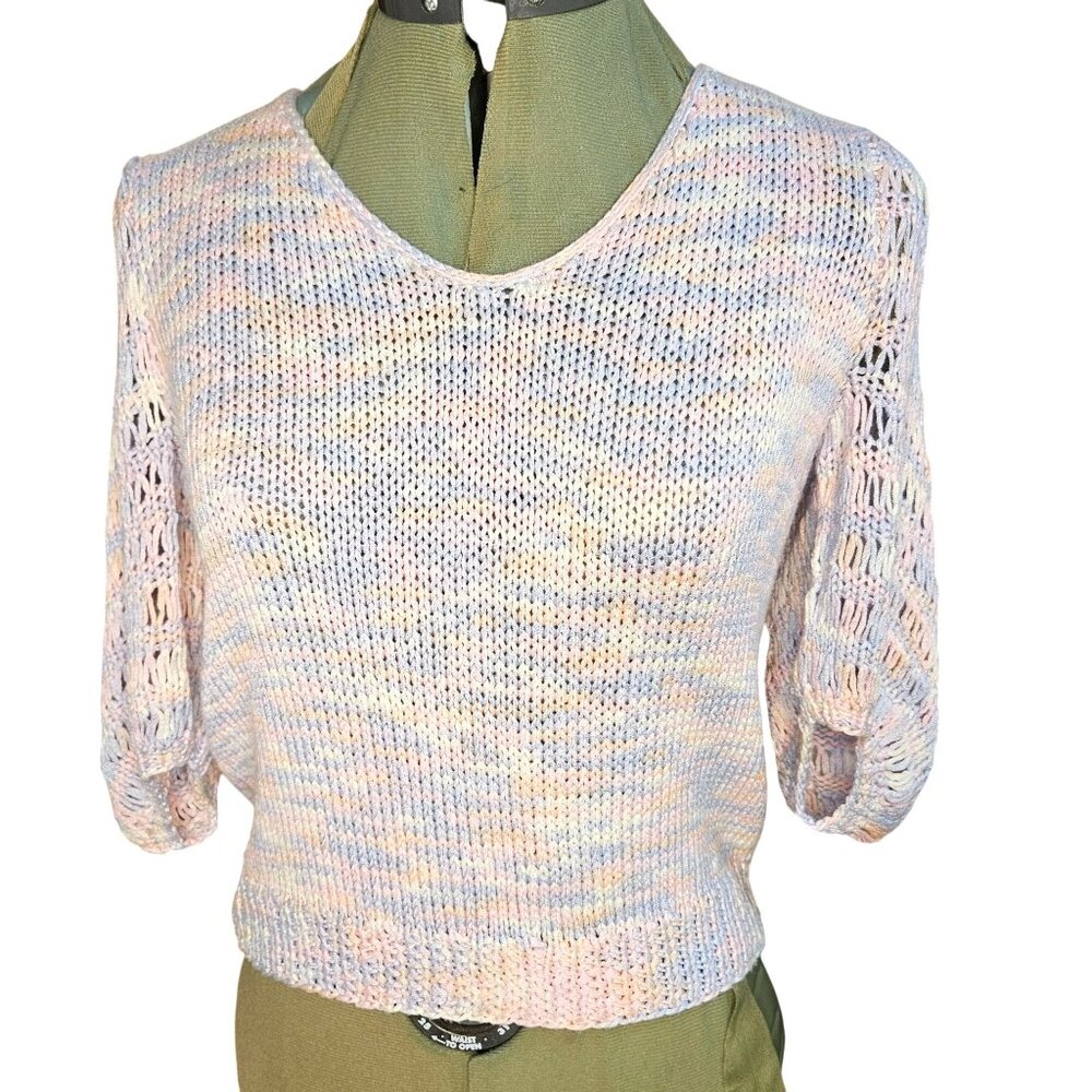 Woman's unbranded closed knit pastel cottagecore v-neck  puff sleeve sweater S-M
